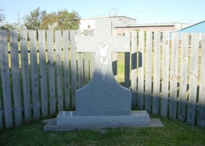 Heart Shaped Headstones and Cross Monuments - Conde, Pacifico