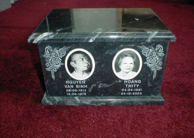 Cremation Memorials, Monuments and Creation Urns - Urn